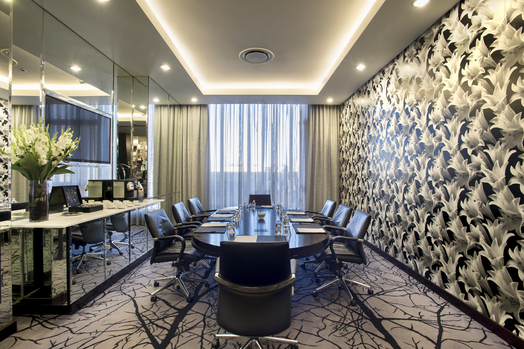 You are currently viewing Davinci Meeting Rooms: Smart, Flexible Workspaces for Modern Professionals